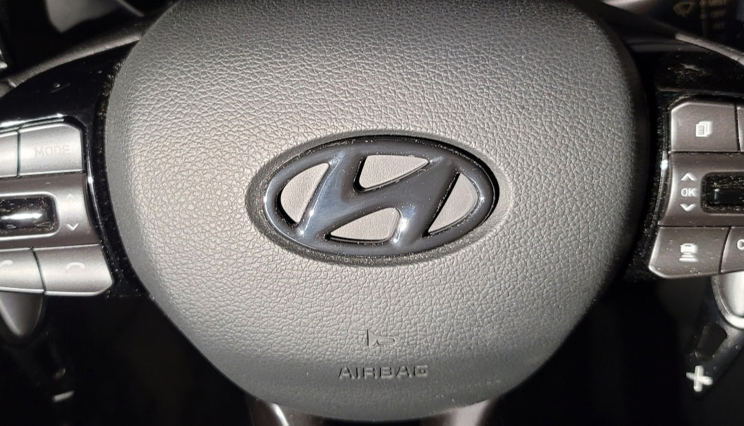 Hyundai Black Steering Logo Cover – N75 MotorSports